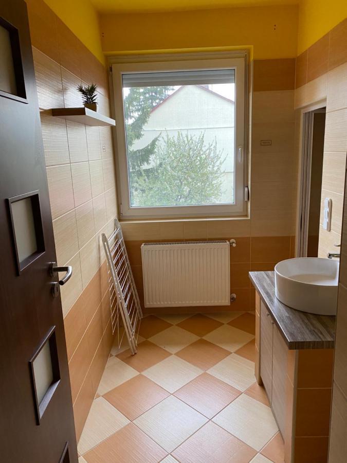 Platán Apartman Hajdúszoboszló Exterior foto